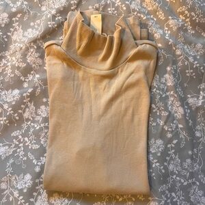 H&M Beige Ribbed Knit Top